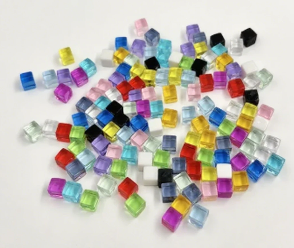 100Pcs Cube Colorful Crystal Clear Color Dice 8mm Transparent Square Corner Set For Board Game Chess Piece Right Angle