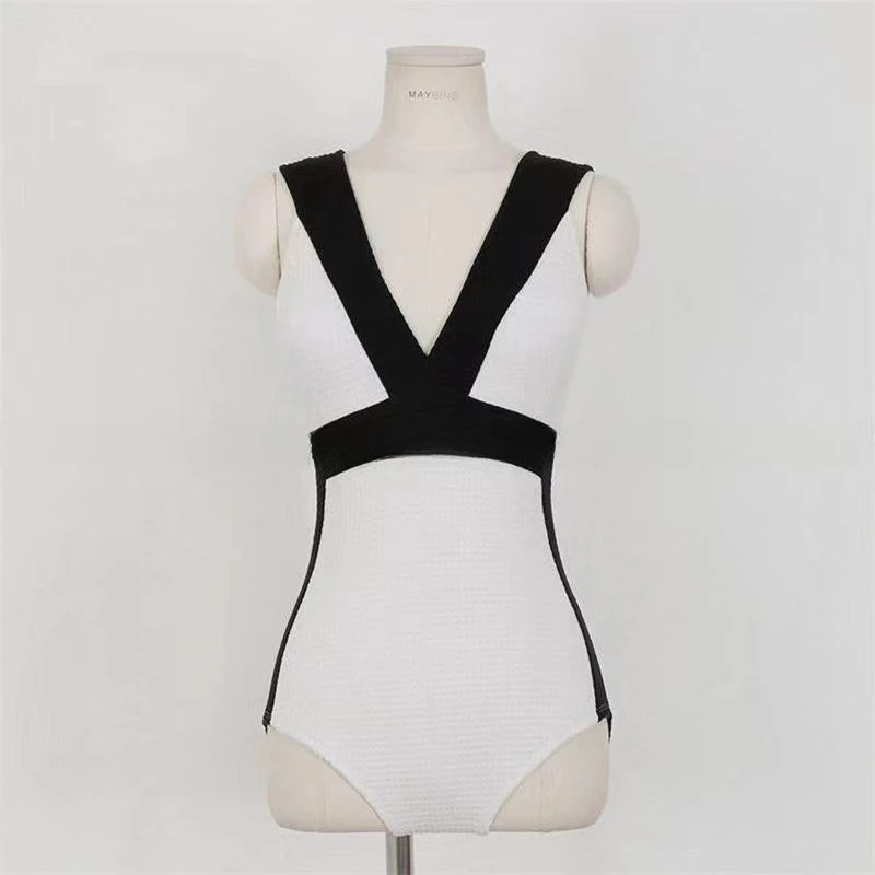 Damesbadpak uit 2025, zwart-wit minimalistisch contrast met sexy V-hals, afslankende strandvakantie-badkleding