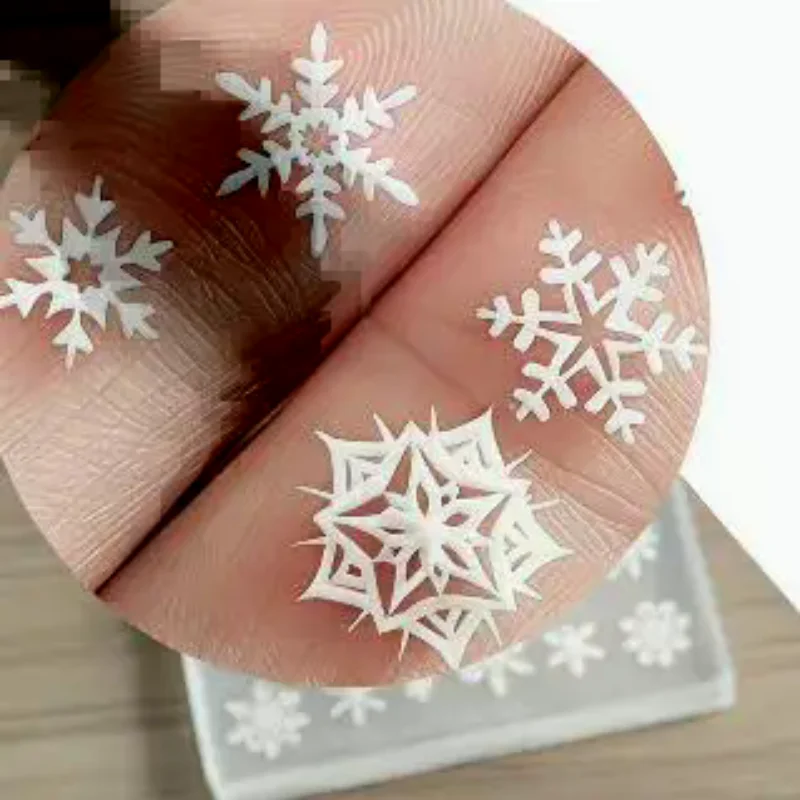 3D Christmas Snowflake Silicone Nail Art Carving Mold Non-Toxic Safe DIY Nail Decor Tool for Home DIY Manicure Holiday Gifts