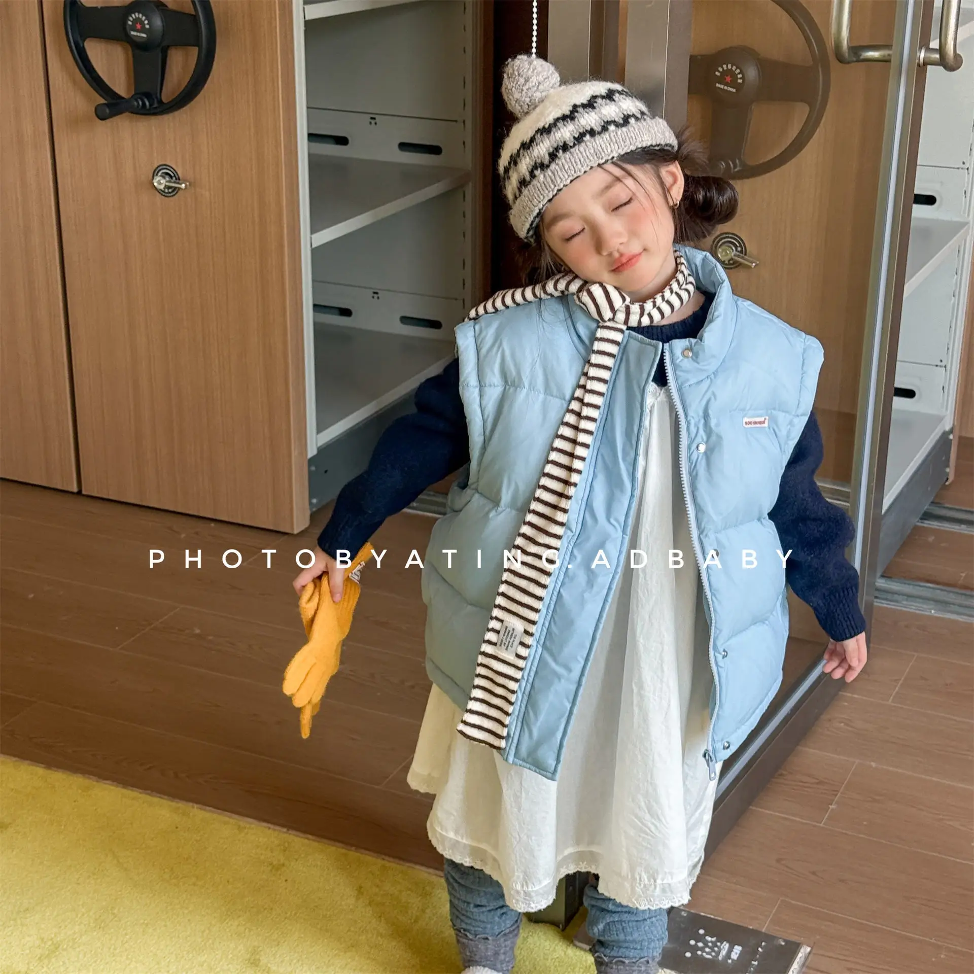 

Baby Sleeveless Coat Plus Velvet Thick Kids Zipper Jacket 2025 Winter New Children Warm Vest Boys Girls Cotton Padded Vest
