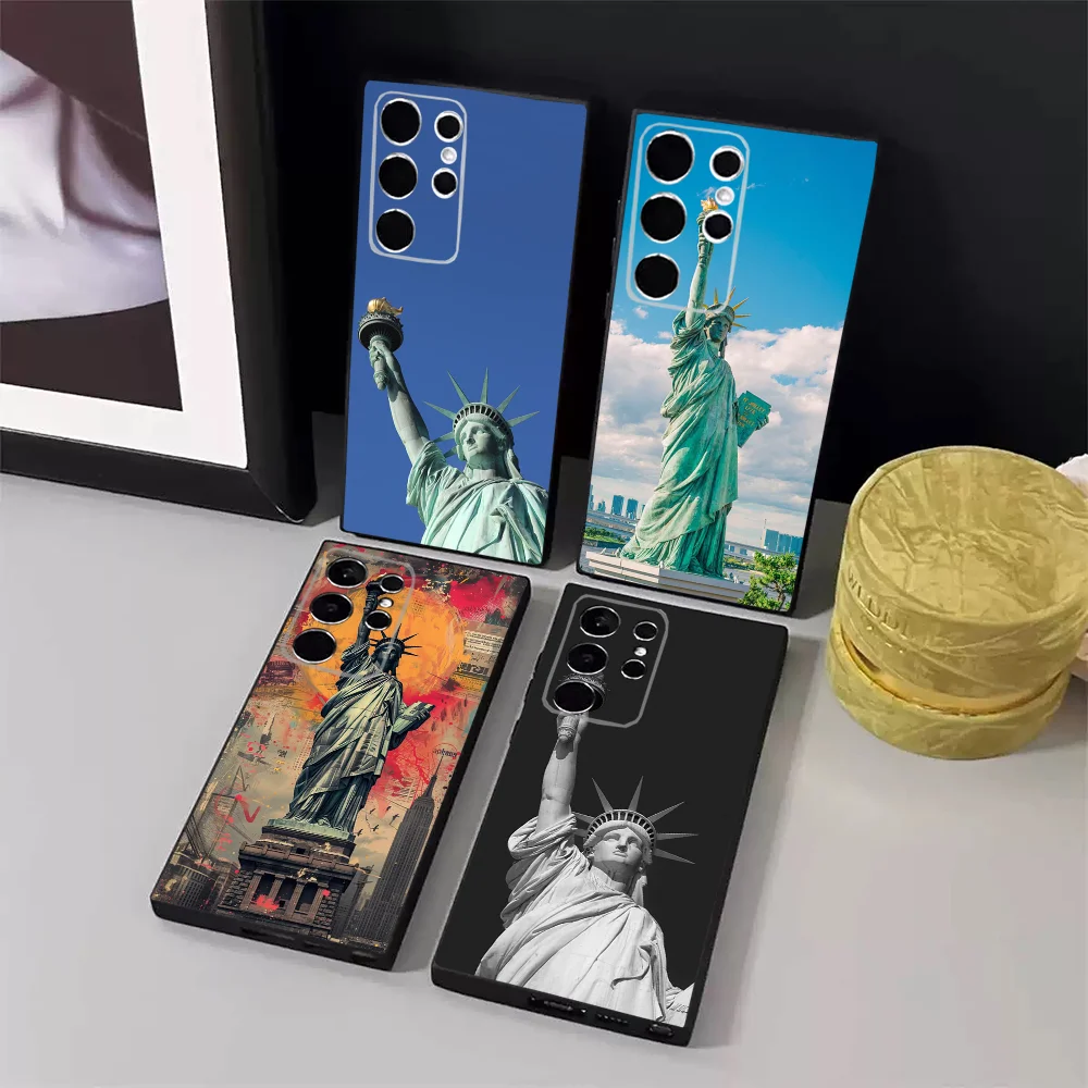 Statue of Liberty New York Phone Case For Samsung S24,23,22,30,21,10,9,Ultra,Plus,Lite,FE,5G Black Soft Case