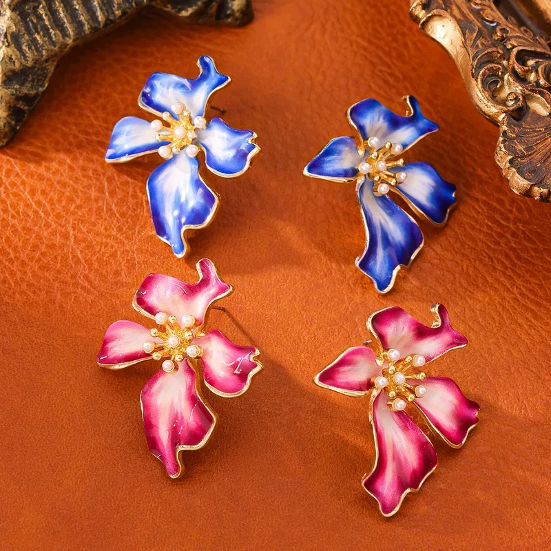 

Bohemia Style Iris Flower Blue Stud Earrings Light Luxury High-end Niche Temperament Fairy French Retro Enamel Flower Earrings