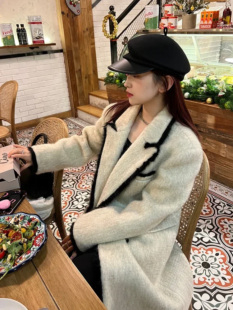 Fashion Party 2024 Autumn Winter New Arrival High-End Color Block Coat Women  60% Wool Blend Long Woolen Jacket Mink hair side