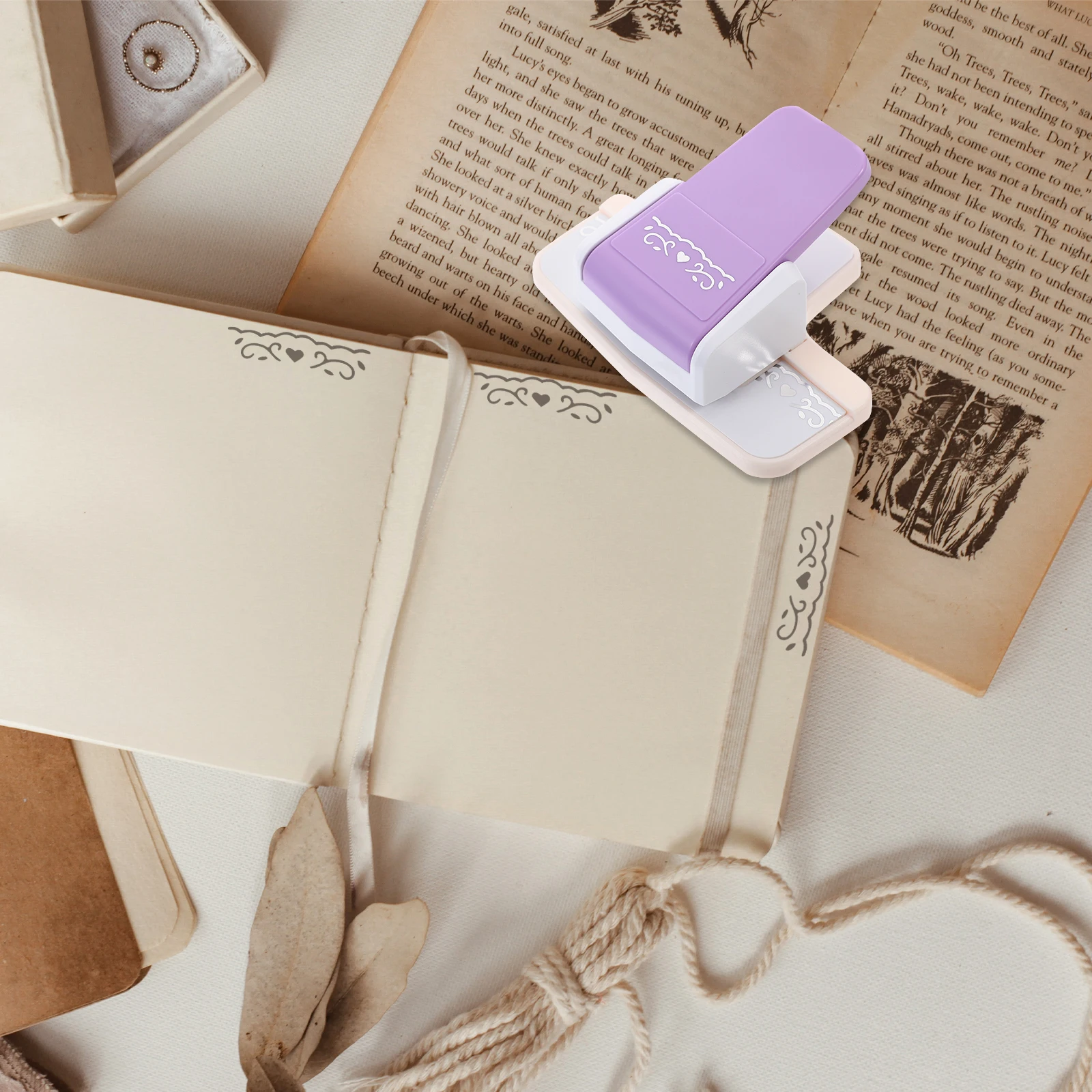 

Paper Punch DIY Handmade Hole Puncher Plastic Iron Material Craft Puncher for Scrapbooking Card Making Kids Tags Decoration