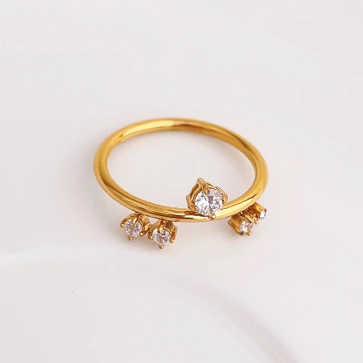 Vintage 18K Gold Plated Stainless Steel Snowflake Zircon Ring for Women Fashion Jewelry Party Gifts