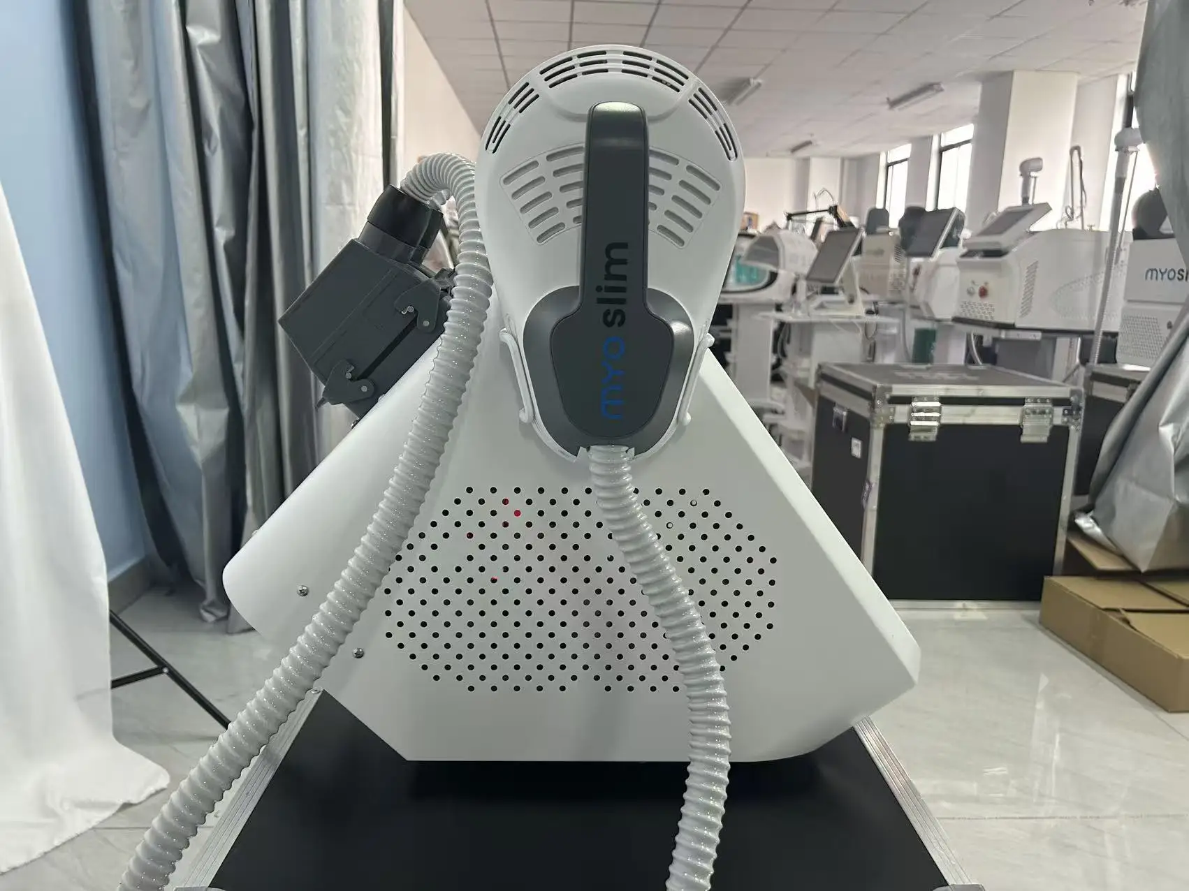 

EMSzero Neo Portable Electromagnetic Body Emszero Slimming Muscle Stimulate Fat Removal Body Slimming Build Muscle Machine