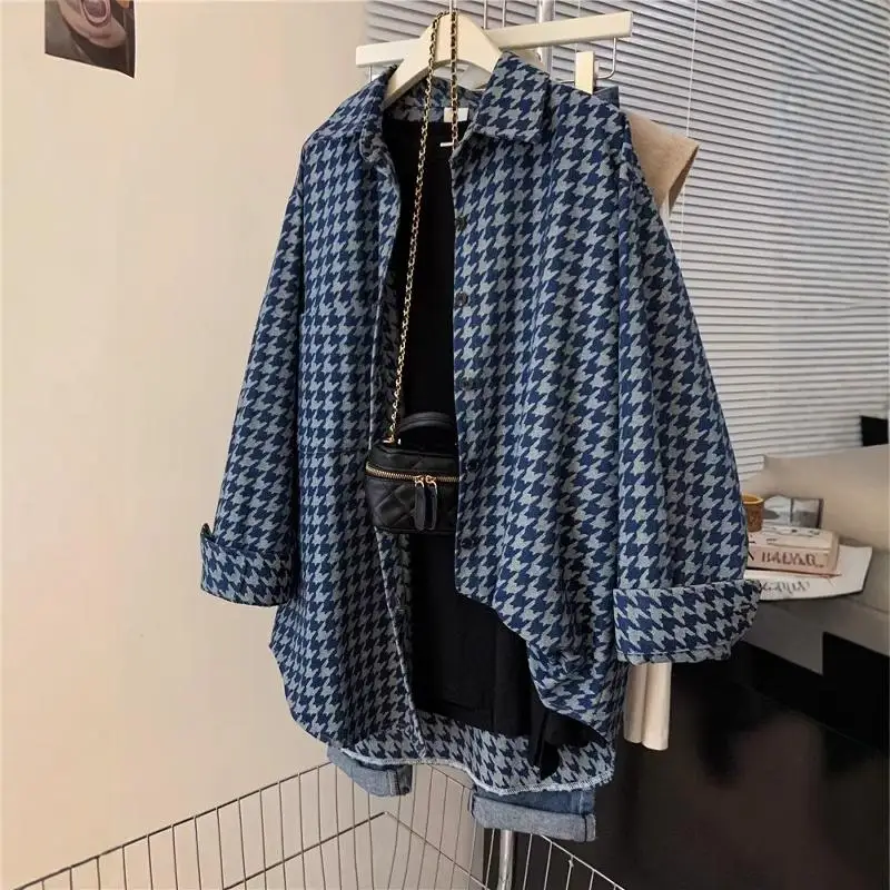 

Мужская джинсовая рубашка свободного кроя с длинным рукавом, повседневная, дышащая, молодежная, трендовая, осенняя, в американском стиле