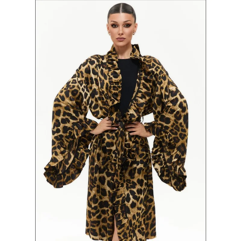 Damska szata do tańca standardowego TDANCE, wzór w panterkę, luźny krój, falbany, haftowany pasek z kieszenią.