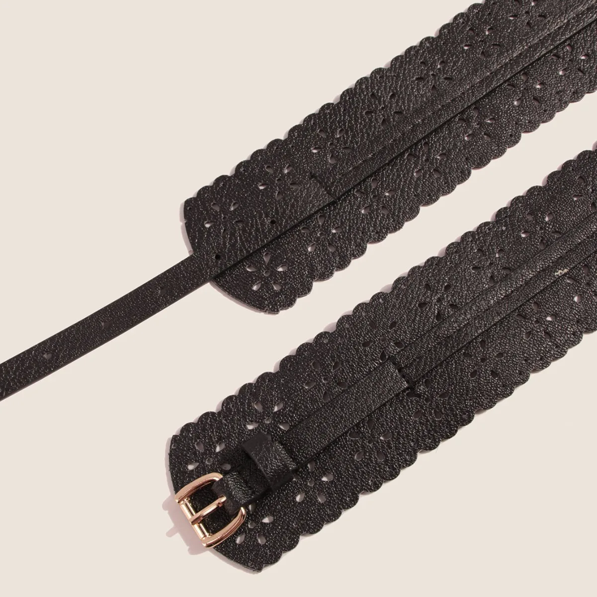 Manufacturer spot European and American style hollow flower wide waist seal fashionable concave decorative belt dress waist belt