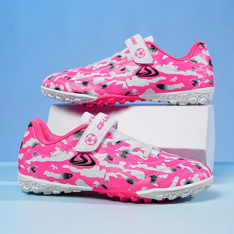 

A pair of children's four-season leather football shoes with studs, wear-resistant football shoes, sizes 28-39，MZ-A2302-1