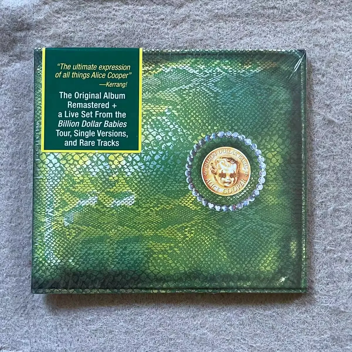 

Alice Cooper Billion Dollar Babies – Remastered Edition with Live Set, Single Versions & Rare Tracks Glam Rock Collectible