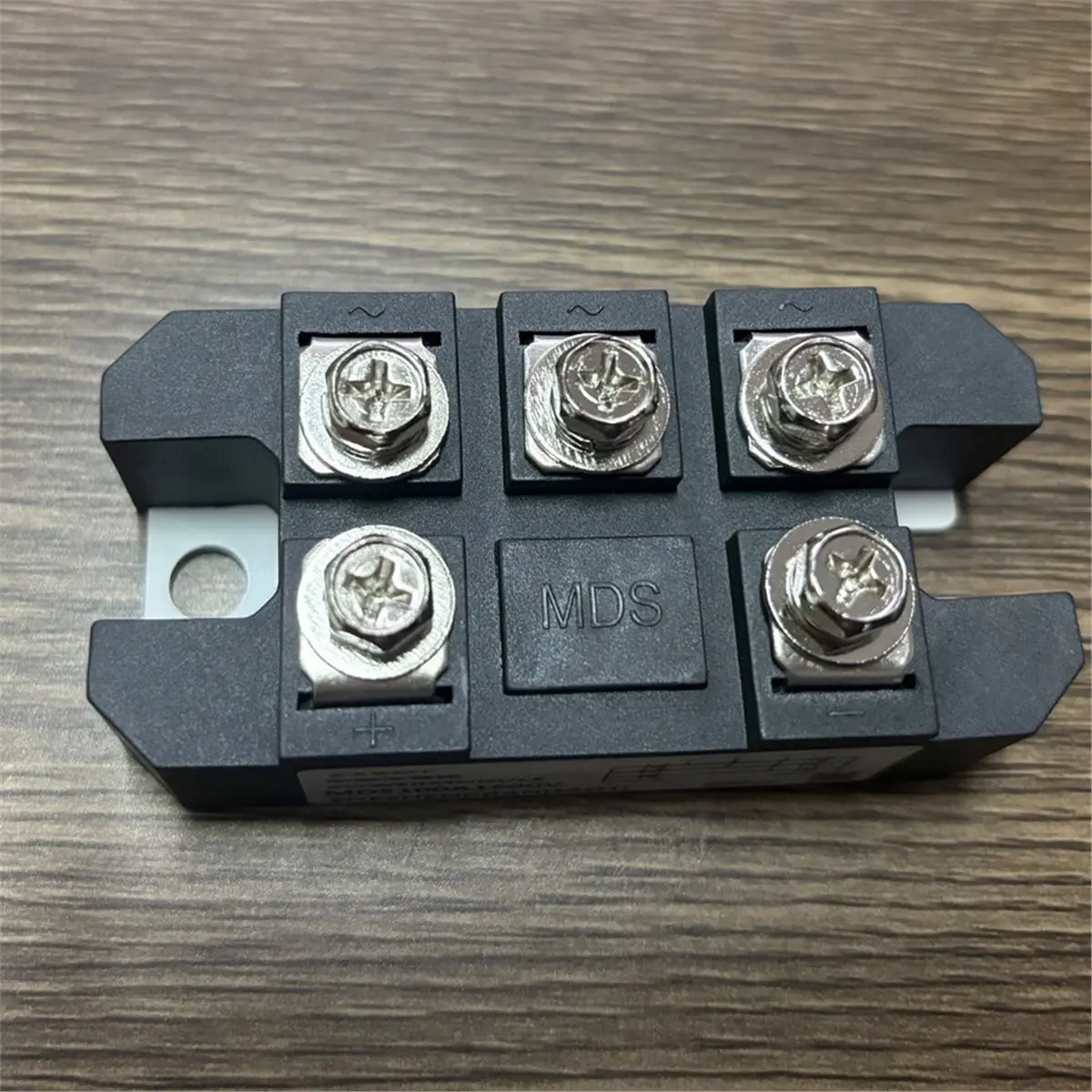 2026 New High Power Bridge Rectifier 100A Single Phase Diode Bridge Rectifier 4 Terminal 1600V Diode Bridge Module