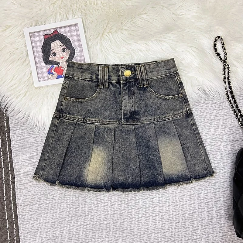 Raw edge denim pleated skirt female summer new retro do old high-waisted thin a word hundred with anti-glare short skirt