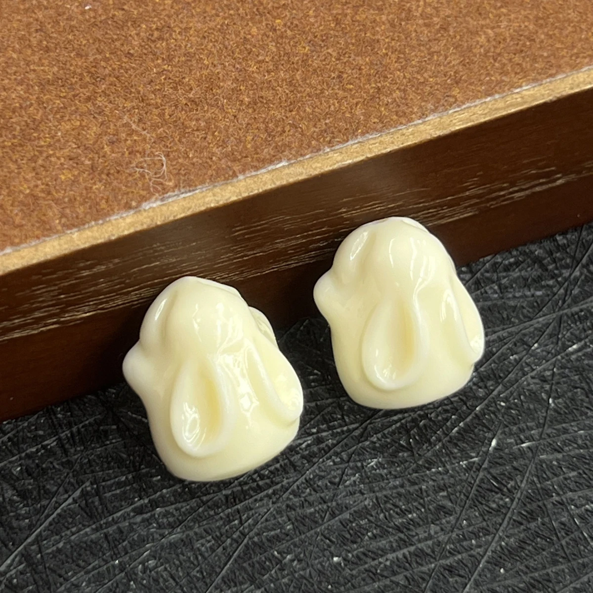 

10Pcs through Hole Loose Beads Imitation Coral Isolation Beads For Jewelry Making DIY Bracelet Earrings Necklace Accessory