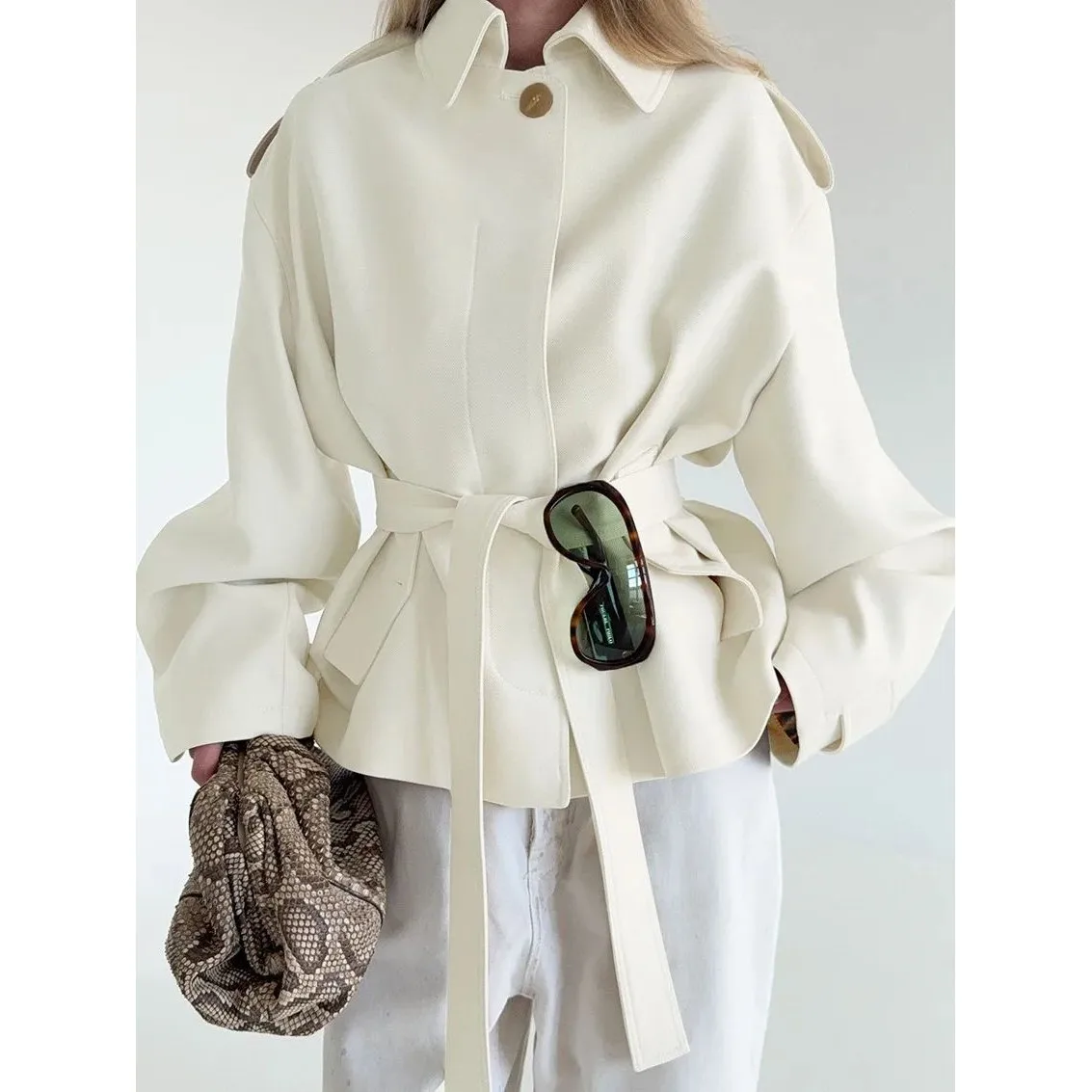 

Ele Lapel Jaets with Belt Women Khaki Long Sve Butt Cleanfit Sle Winter Collection Ladies Premium Faion