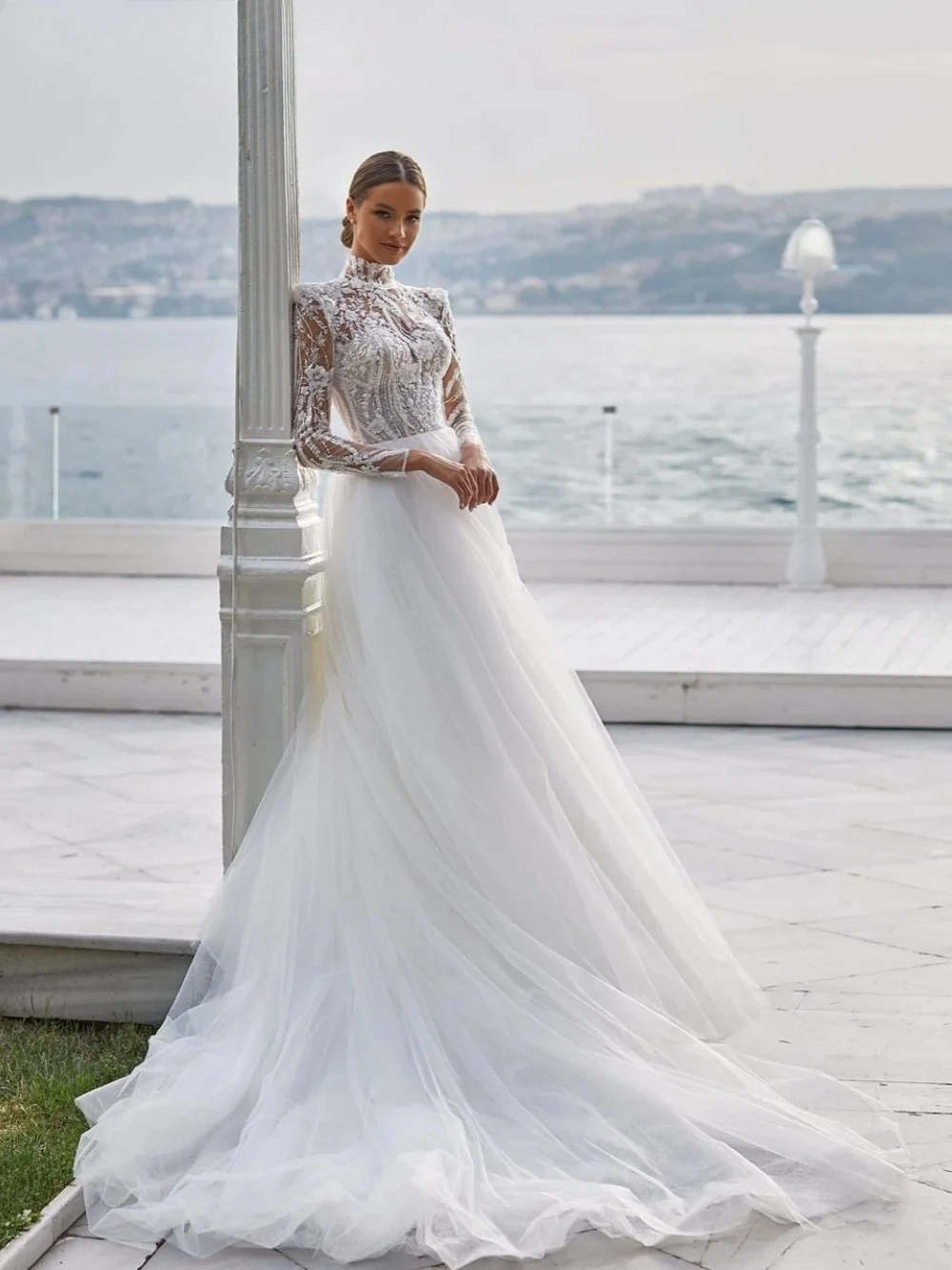 Stunning Beaded Appliques Wedding Dress Modest High Collar Long Sleeve Bridal Gown Customized A-line Tulle Dresses for Bride