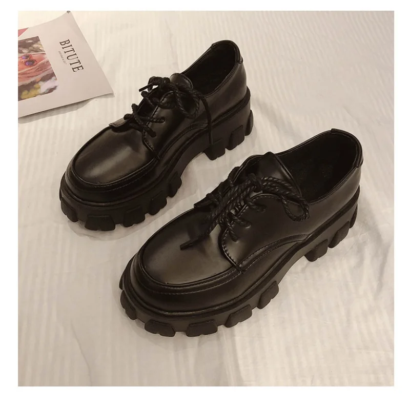 Small Leather Shoes Female 2020 New Wild Thick High Heel Retro Black Work Shoes Spring and Autumn Sponge Cake Low Single Shoes