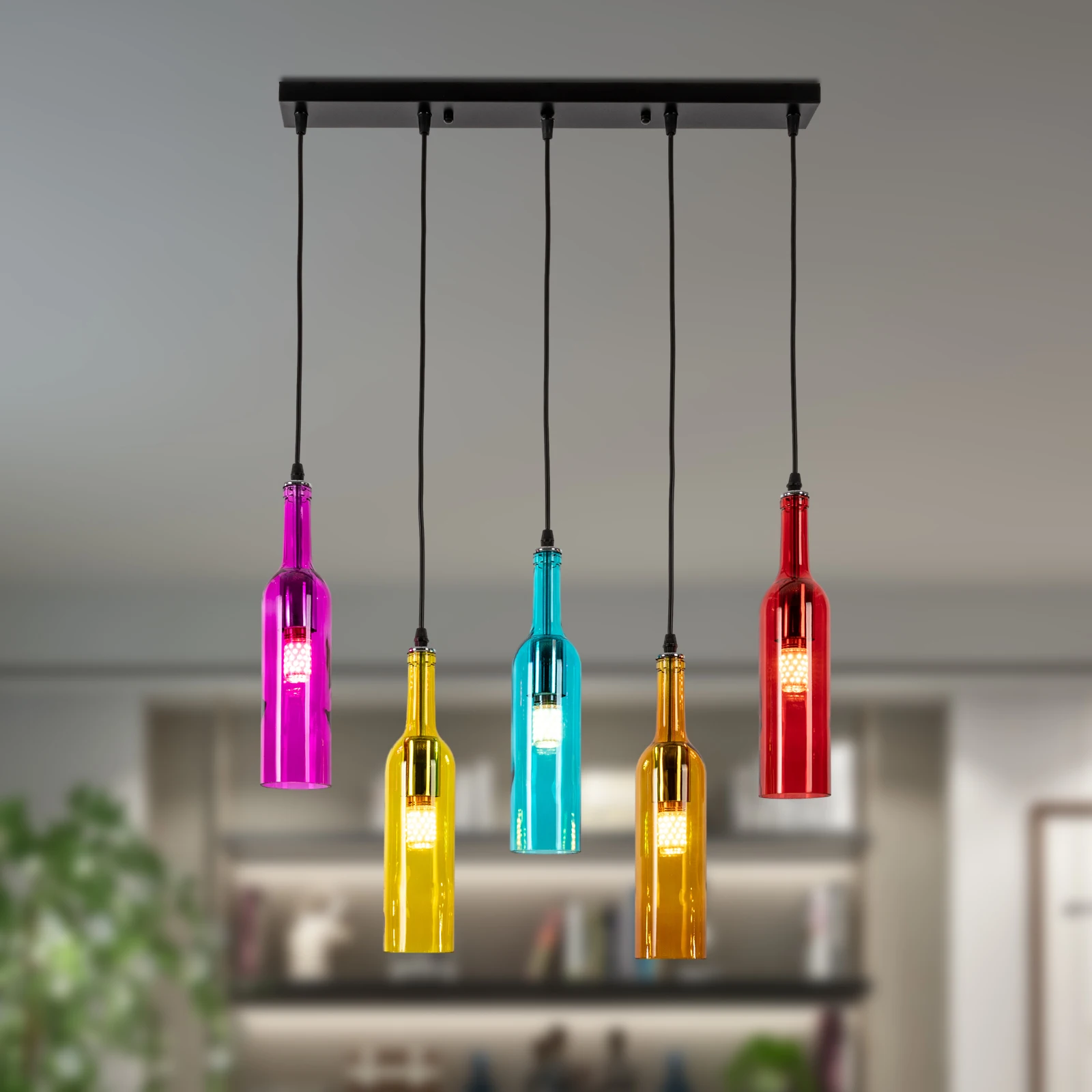 Lampe LED suspendue en forme de bouteille de vin colorée, design industriel créatif, luminaire décoratif d'intérieur, idéal pour un salon ou une salle à manger