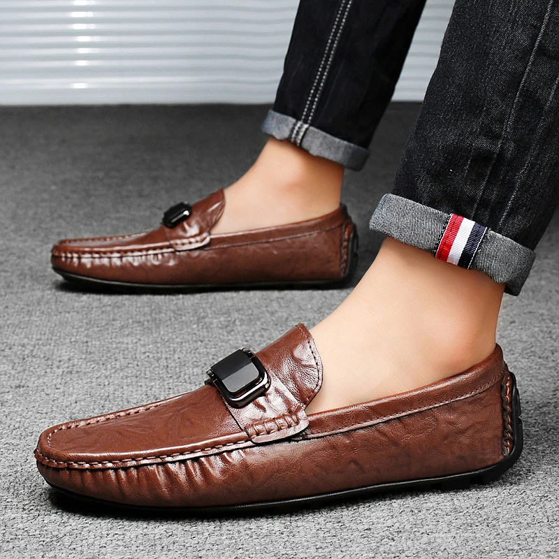 

Spring New Men's Breathable and Anti Slip Loafers Classic Fashionable Men's Round Toe Comfortable Soft Sole Casual Leather Shoes