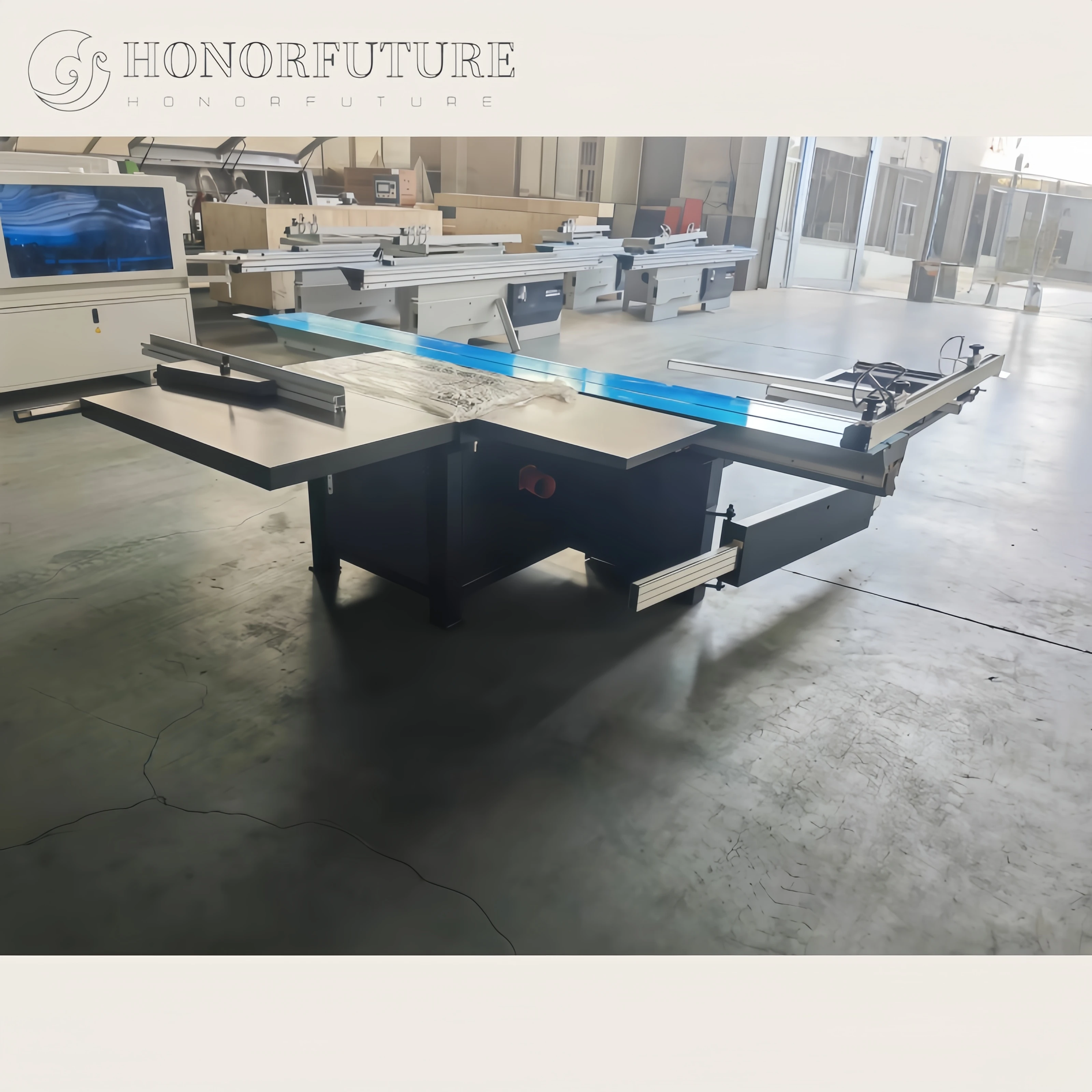 High Accurancy Woodworking Wood Cutting Sliding Panel Saw Machine Efficient Cutting 45 Degrees Sliding Table Saw Machine Sale