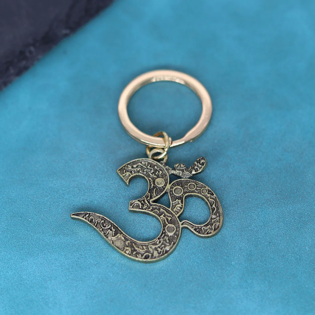 Nedar خمر أوم تميمة مفتاح سلسلة قلادة الرجال النساء العرقية فايكنغ المفاتيح التأمل البوذية اليوغا مجوهرات الهندوسية كيرينغ