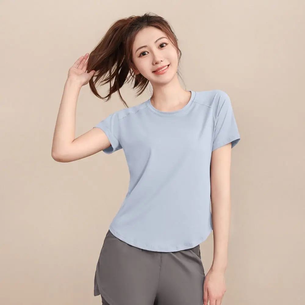 

Short-Sleeved Professional Running Colothes Quick-Drying Material Lightweight Fitness Clothes Breathable Fabric Comfortable Fit