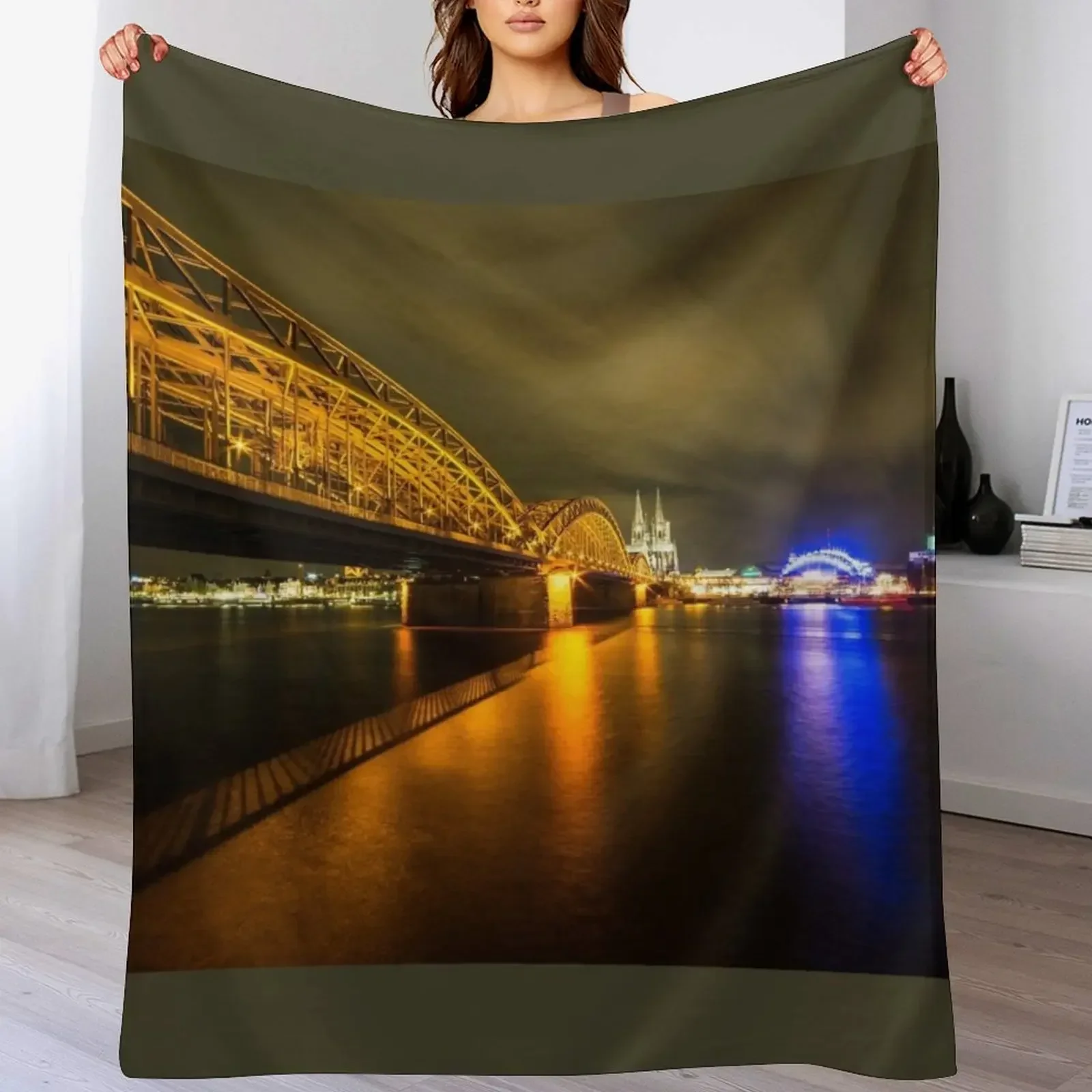 

Nacht auf dem Rhein Throw Blanket Shaggy warm for winter Beautifuls Flannel Blankets
