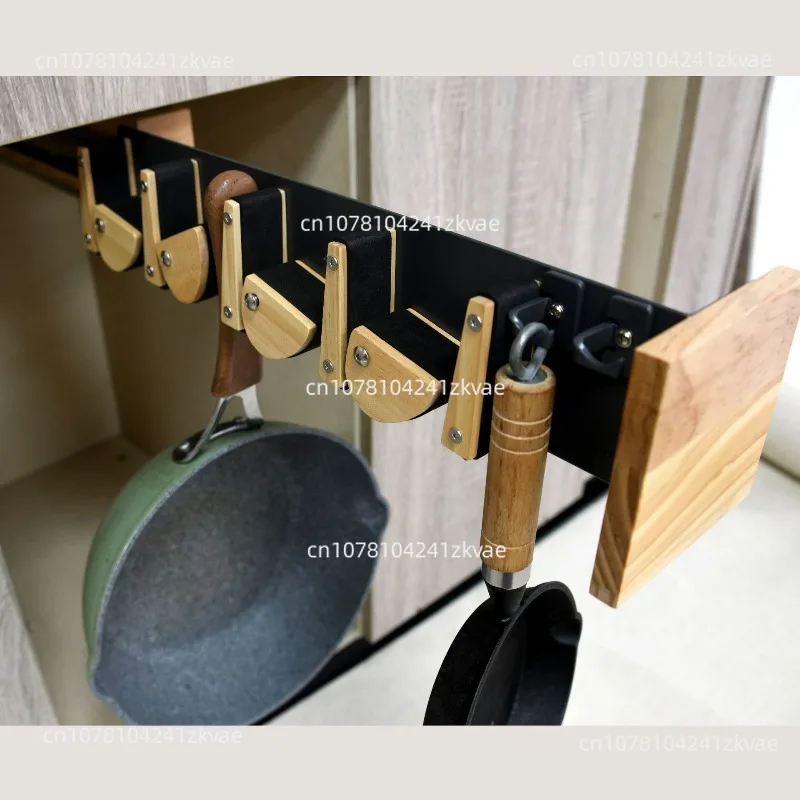 The New Kitchenware Rack Hook Holds Multiple Spatulas At The Same Time, Making It Suitable for Any Cabinet Size