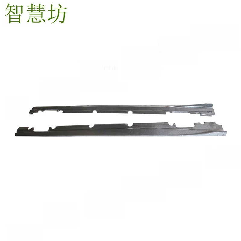 

Suitable for 12-16 Mercedes-Benz W117 W176 R model modified carbon fiber side skirts, car decorative parts