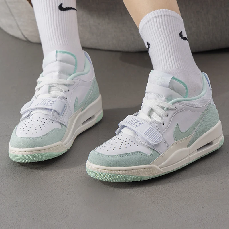 Nike (Nike) Jordan … - image