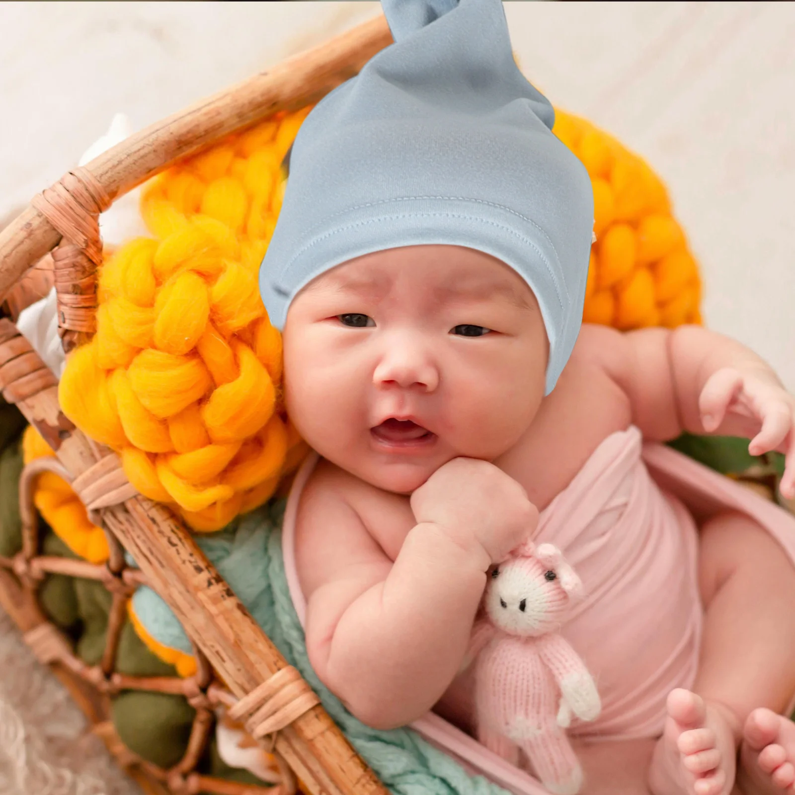 Conjunto de faixa para bebê de 3 peças, cobertor macio neutro com chapéu com nó, gorro para recém-nascidos, cobertores aconchegantes e quentes para berçário