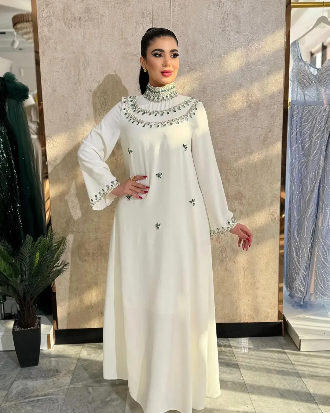 

Elegant Long Sleeves Prom Dresses High Neck Pleated Beadings Crystals Floor Length Party Gowns Evening Dresses