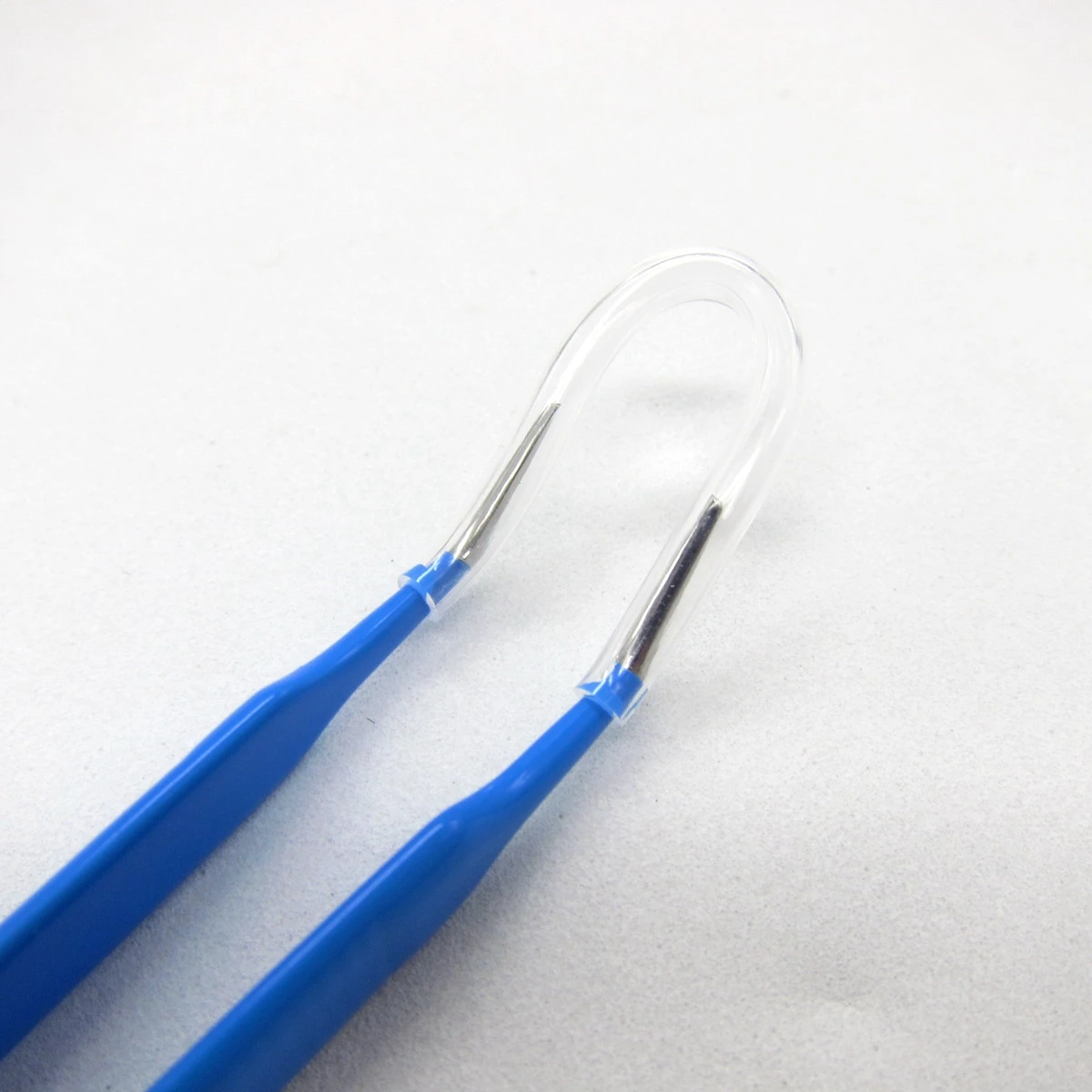 นํากลับมาใช้ใหม่ AHA Blue Bipolar Forceps แหนบ Bipolar ตรงหรือโค้งสําหรับหน่วย Electrosurgical, L: 18.5 ซม., ปลาย 1 มม.