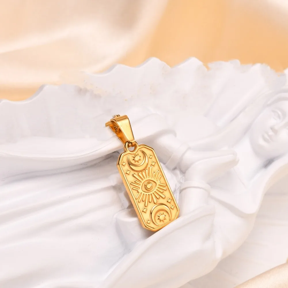 

2025 New Simple Oval Pendant Necklace with Elegant Luxury and Refined Style