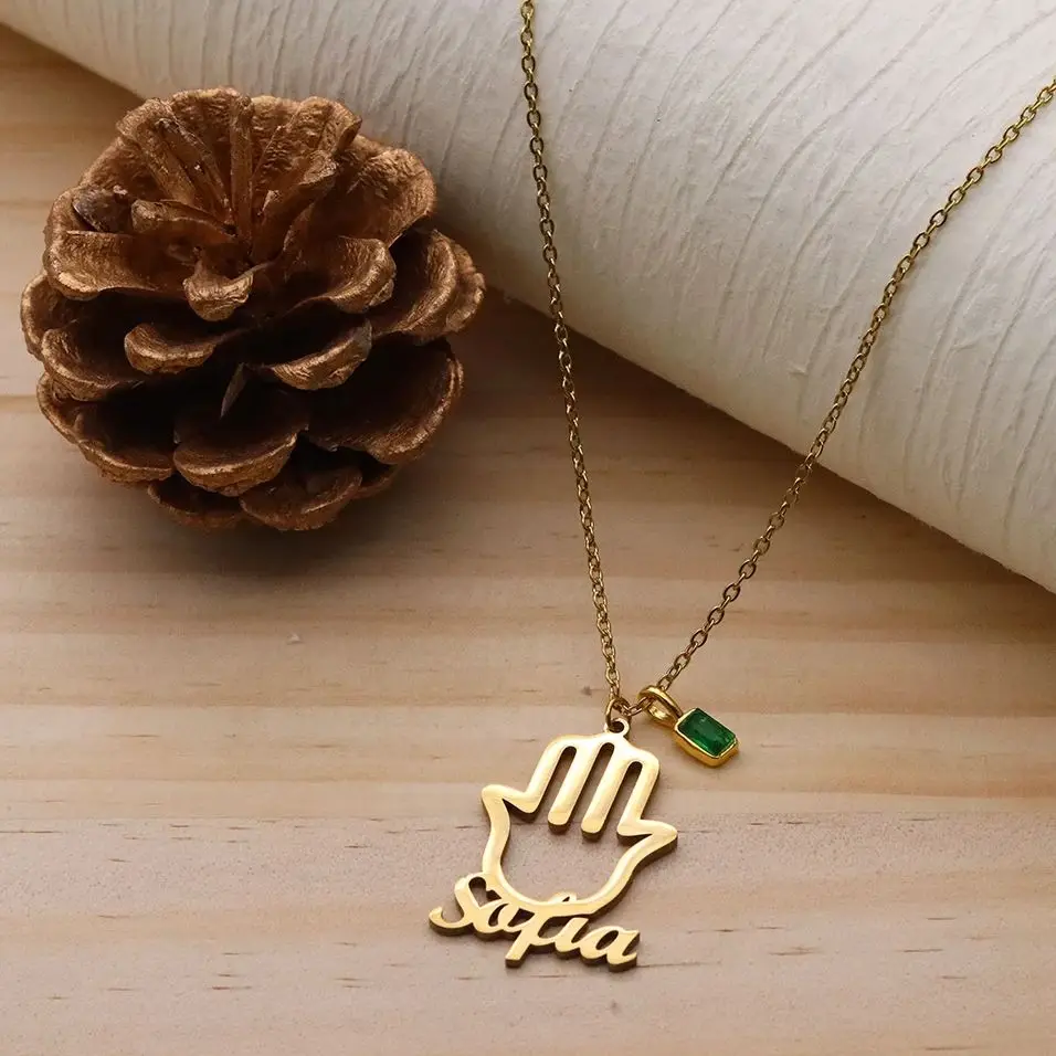 

Ожерелье-чокер Todorova с подвеской Хамса и именной гравировкой, из нержавеющей стали, полая ручка Фатимы, модное ювелирное украшение на удачу, аксессуар, подарок