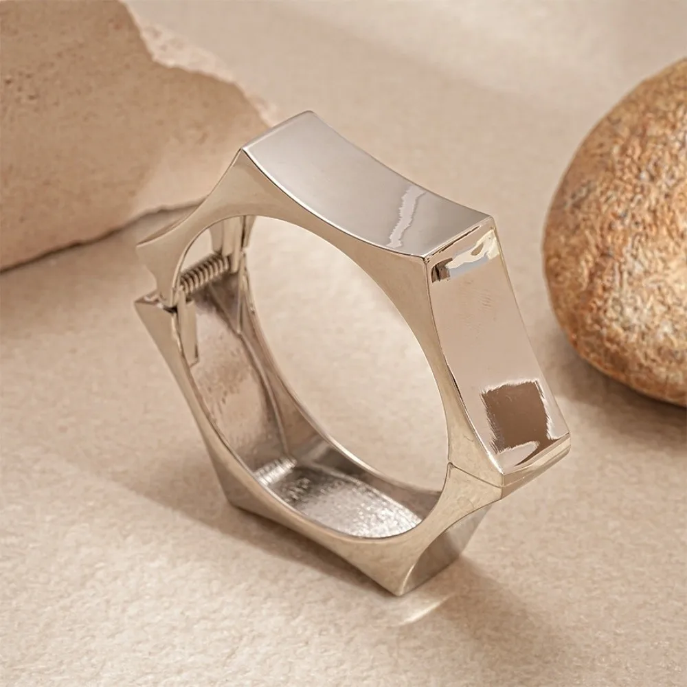 Szeroka bransoletka otwarta ze stopu metalu, matowa/błyszcząca, w stylu europejskim i amerykańskim, mankiet, biżuteria etniczna, akcesoria.