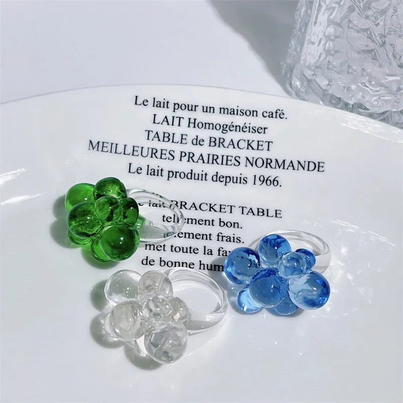 2021 Vintage Transparent Beaded Exaggerated Acrylic Ring Simple Personality Flower Ring for Women Fashion Jewelry Resin Rings