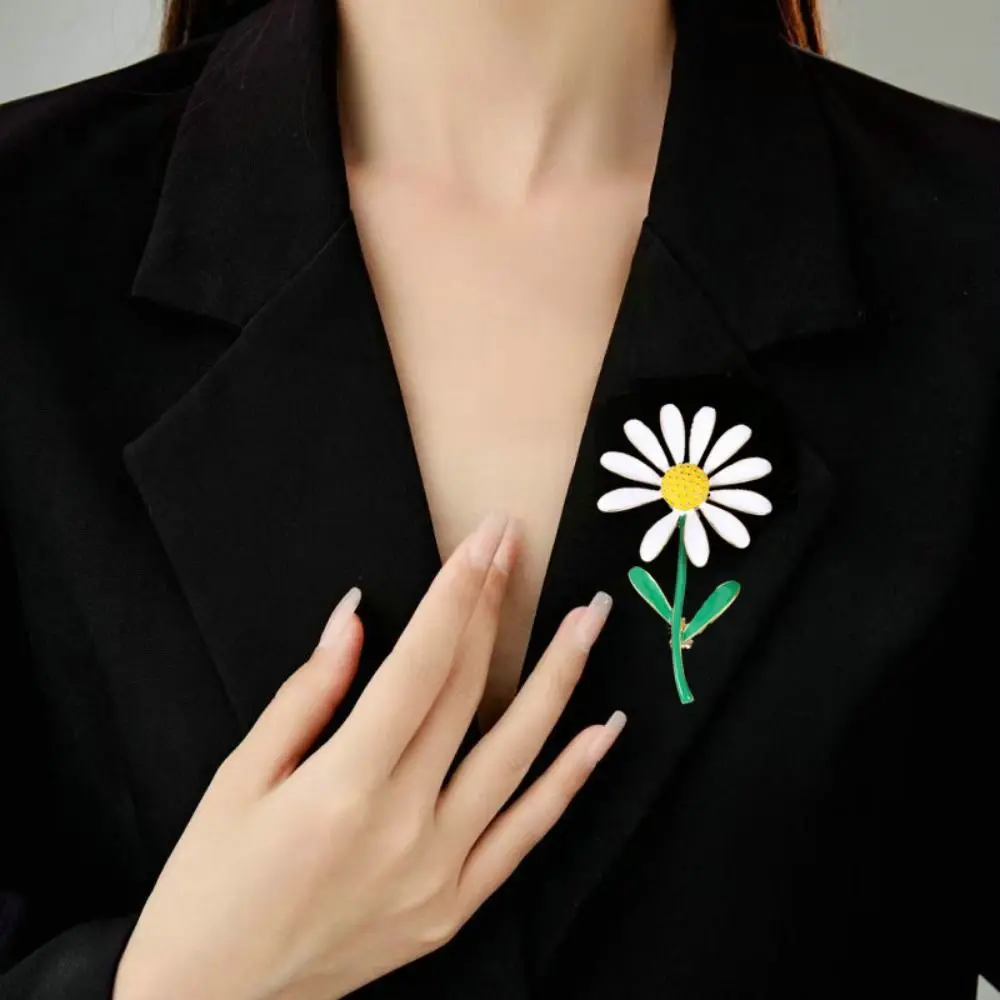 فريدة من نوعها الكورية نمط GD نفس النمط بروش ديزي نازف النفط ديزي بروش شارة سبيكة دعوى طوق دبوس الديكور