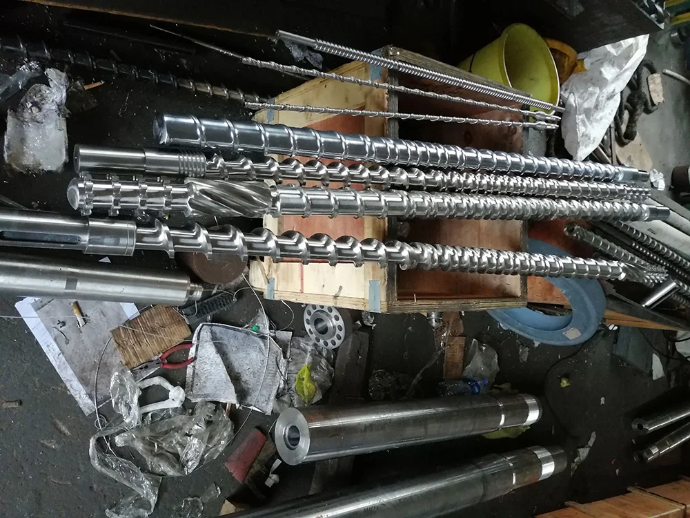 

Винт D30, D35 LD соотношение 28, цилиндр с секциями смешивания и стрижки