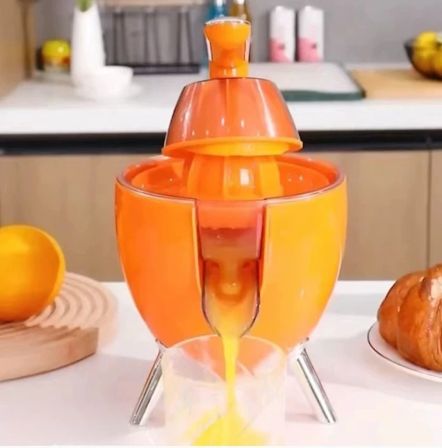 Portable Electric Juicer Household Fruit Juice Extractor Mini Juice Maker Pulp Separator