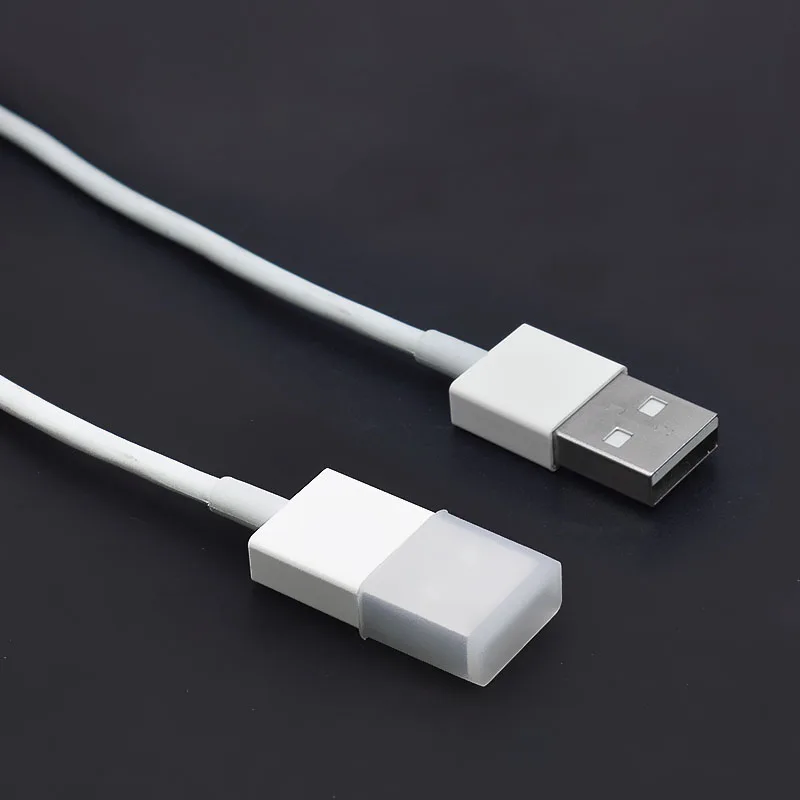USB Universal ปลั๊กฝุ่นซิลิโคนสำหรับอินเทอร์เฟซแท็บเล็ต PC โน๊ตบุ๊คแล็ปท็อปสีดำโปร่งใสสีขาวสีฟ้าสีเขียวสีส้มสีชมพู