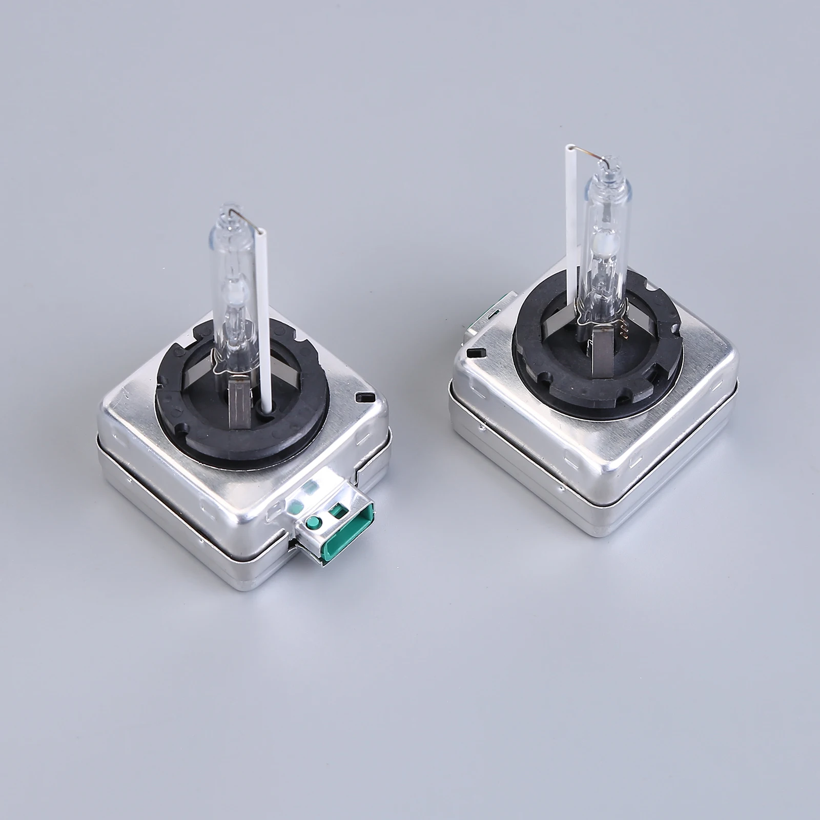 2Pcs D3S Xenon Bulb 6000K 35W 85V HID Headlight Bulbs D3S Xenon Headlight Replacement Super Light IP68 Waterproof