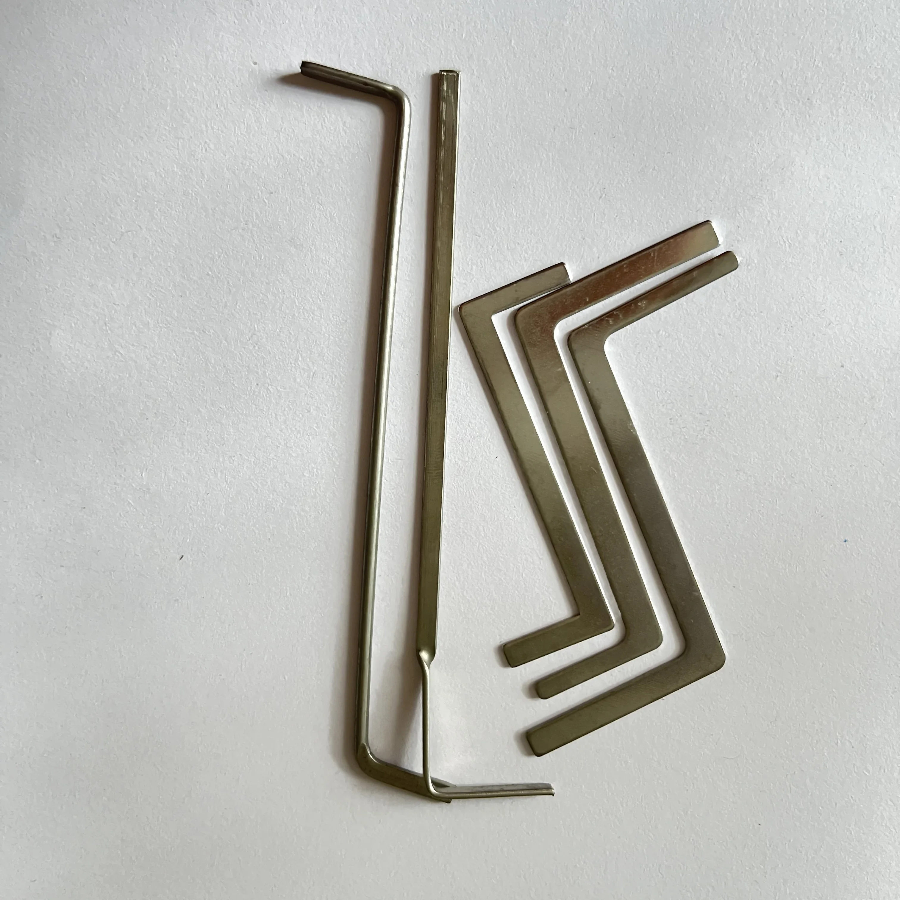 مجموعة أدوات استخراج الأقفال 18 في 1 مجموعة أدوات إزالة المفاتيح المكسورة مع أدوات مفتاح التوتر للعائلة، مساعد الحياة المنزلية 2025