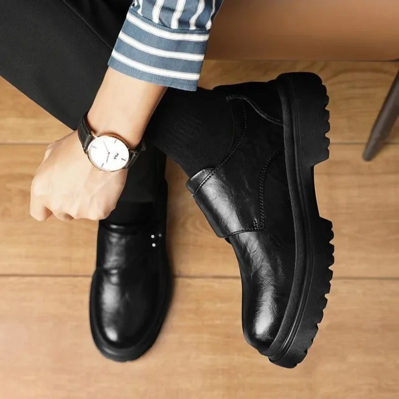 Spring New Fashion Men's Business Casual Shoes Outdoor Soft Sole  Non‑Slip Breathable Man Shoes Comfortable Low-top Single Shoes