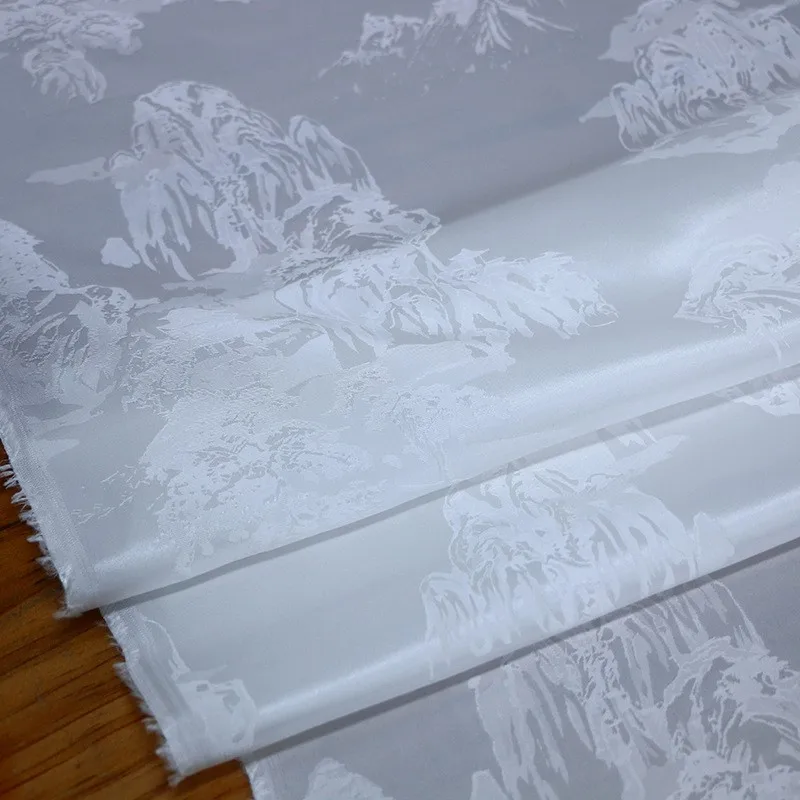 

This is a spring and su mommeer home dress with small shirt Hanfu fabric made of blend pure white silk Sanbo satin jacquard