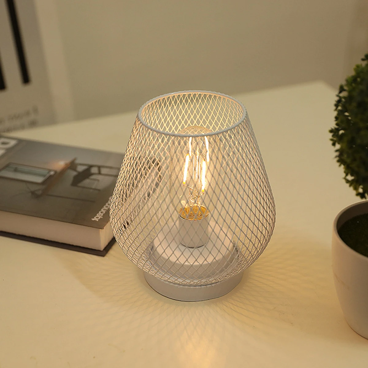 

Декоративная настольная лампа в индустриальном стиле в виде птичьей клетки, железная геометрическая ретро-лампа, черно-белая шелковая ширма, светодиодный ночник