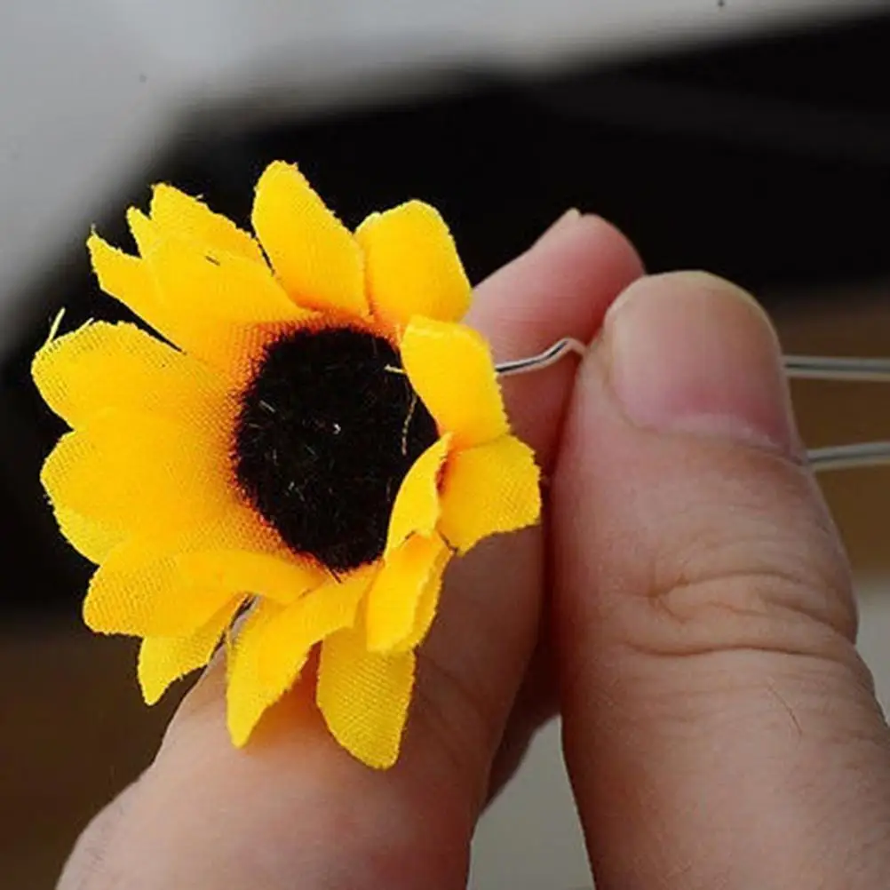 

Chrysanthemum Hair Accessories Daisy Flower Clips for Women Bridal Wedding Boho Style Pins Seaside Luau