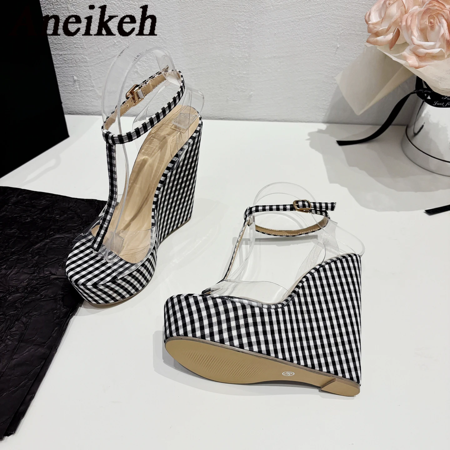 Aneikeh 2024 Fashion Summer Platform Wedges Sandals High Heels Sexy Gladiator T-Strap Buckle Strap Women Shoes