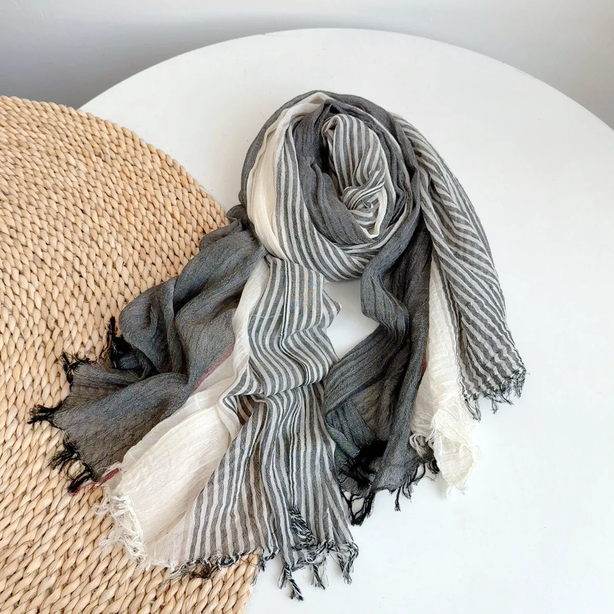 디자이너 브랜드 스트라이프 코튼 린넨 남성 스카프 가을 겨울 남성용 따뜻한 넥커치프 남성 액세서리 짧은 테슬 머플러