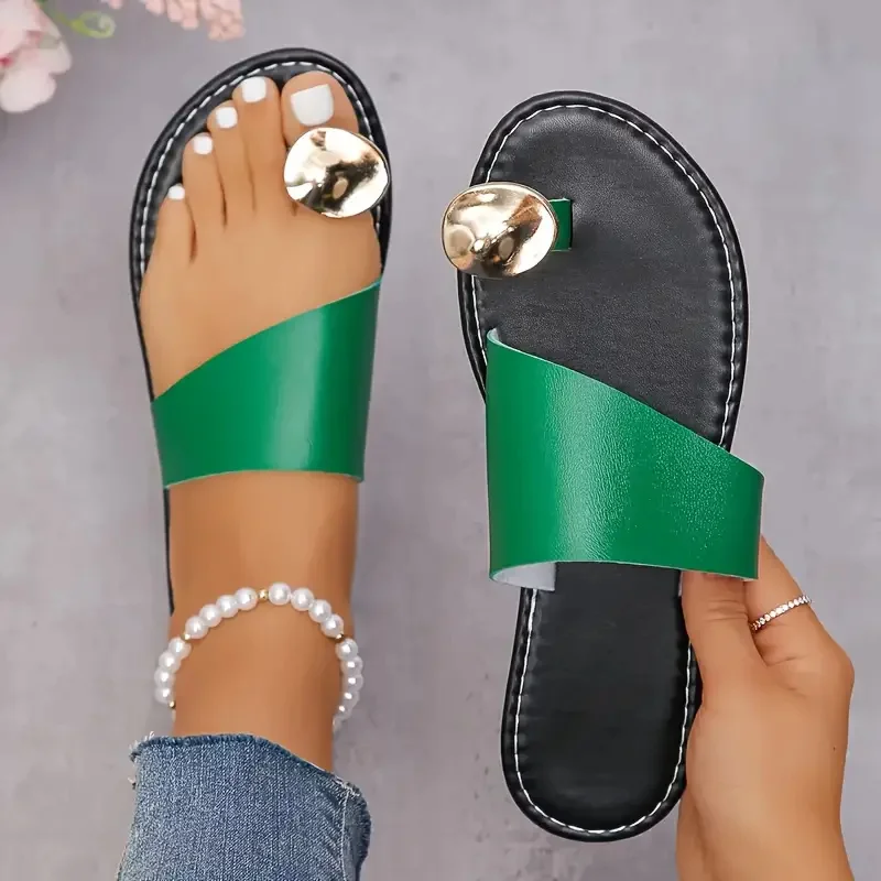 

2025 New Women Minimalist Thong Slippers Summer Outdoor Slippers Fashion Flat Sandals Vacation Leisure Woman Shoes Slides Women